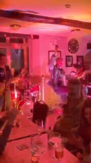 Great fun last night at the Swan (will tag on FB). A few Irish tunes made their way in to the set list

The boys (and girl) are back in town again next week. The town is #pontefract the venue is @theoldpostofficepontefract see you there 🤘🎸🎤🥁🤣

#coverband #theswansouthmilford #thinlizzy #happystpatricksday